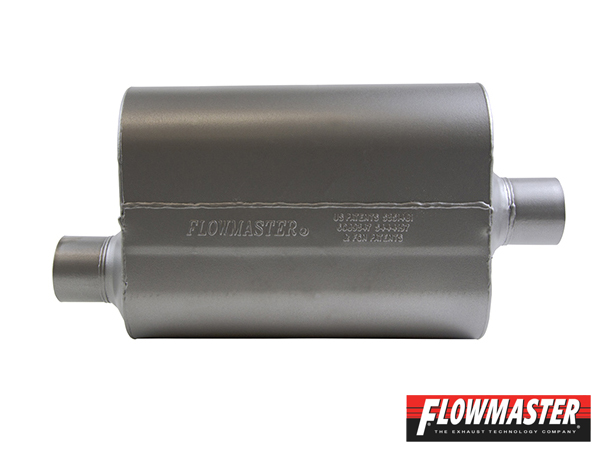FLOWMASTER スーパー 40 マフラー 409S - 2.50 Offset In / 2.50 Center Out - Aggressive